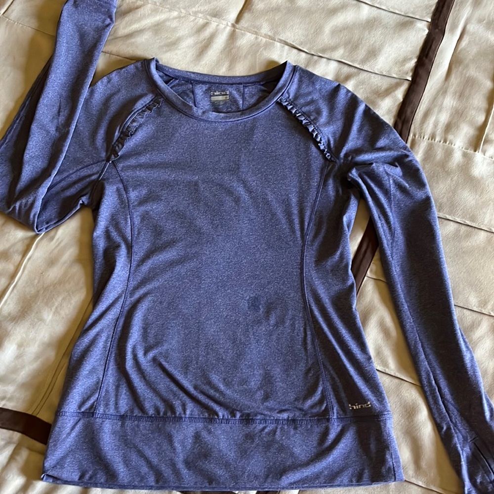 hind Active long sleeve top size small
